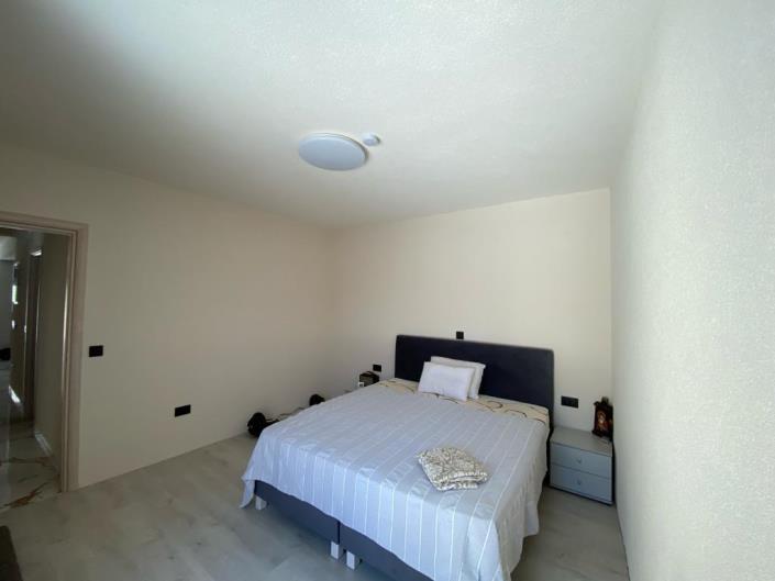 Image No.21-2 Bed Apartment for sale