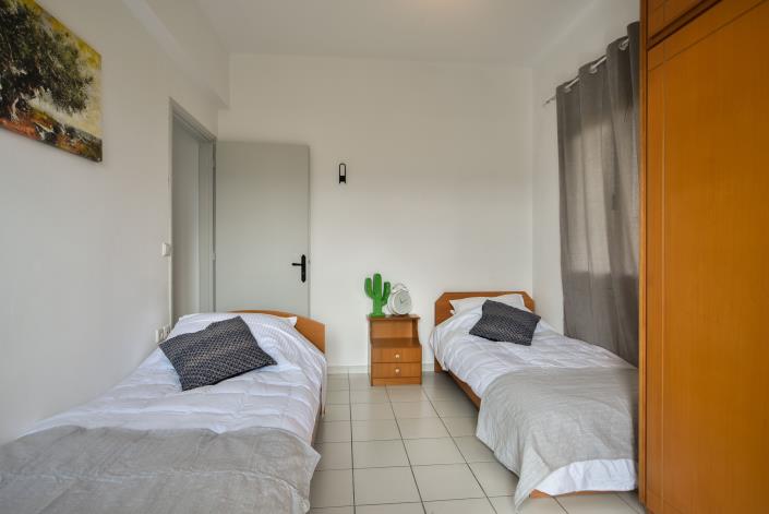 Image No.12-3 Bed House for sale