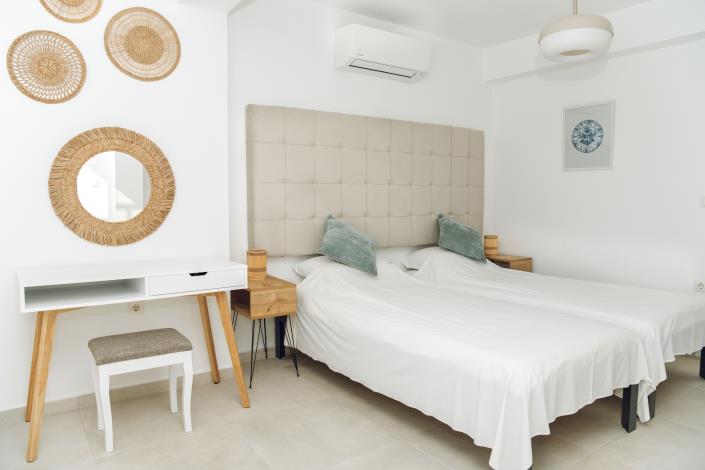 Image No.18-3 Bed Villa for sale