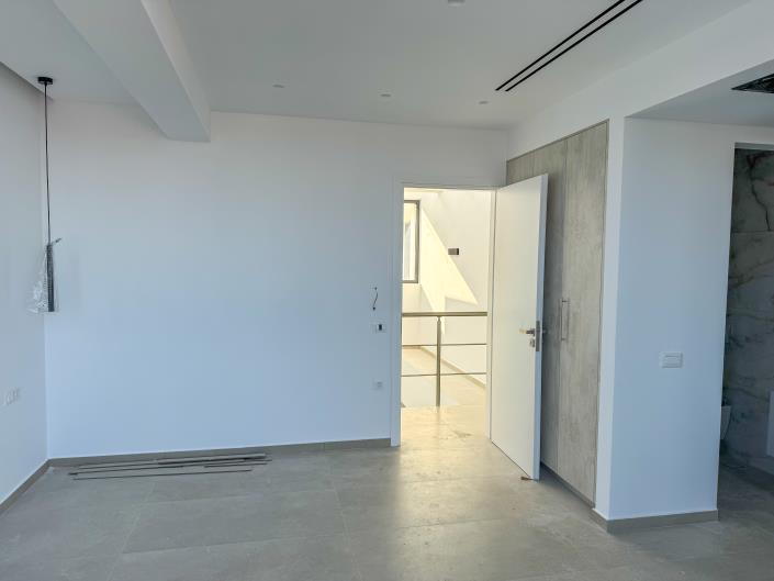 Image No.20-3 Bed Villa for sale