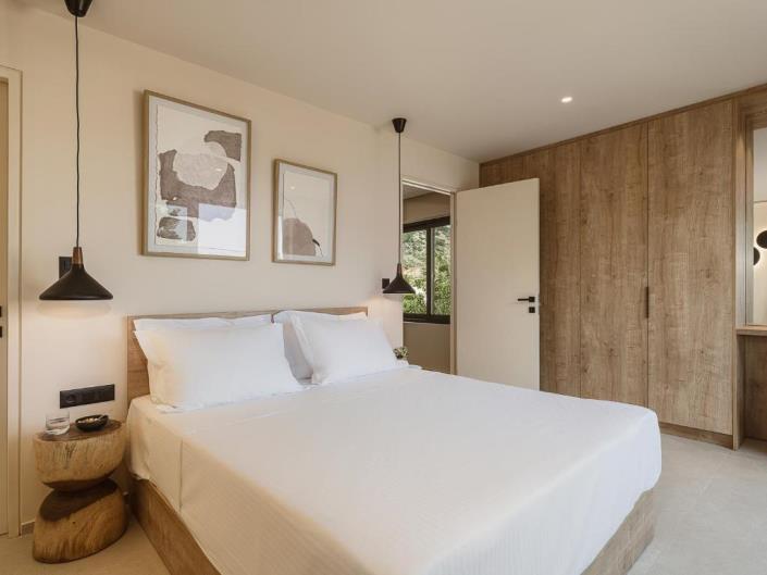 Image No.8-5 Bed Villa for sale