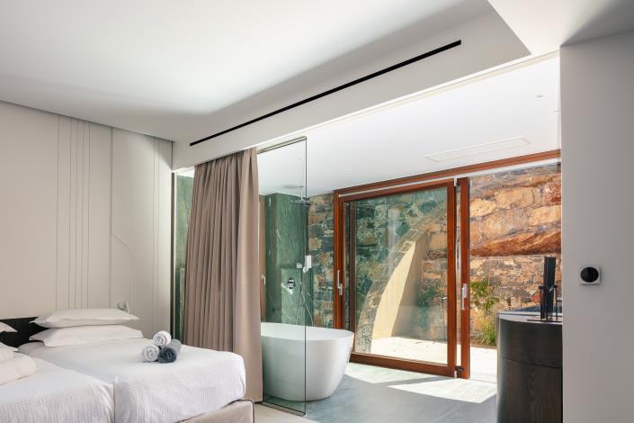 Image No.10-5 Bed Villa for sale