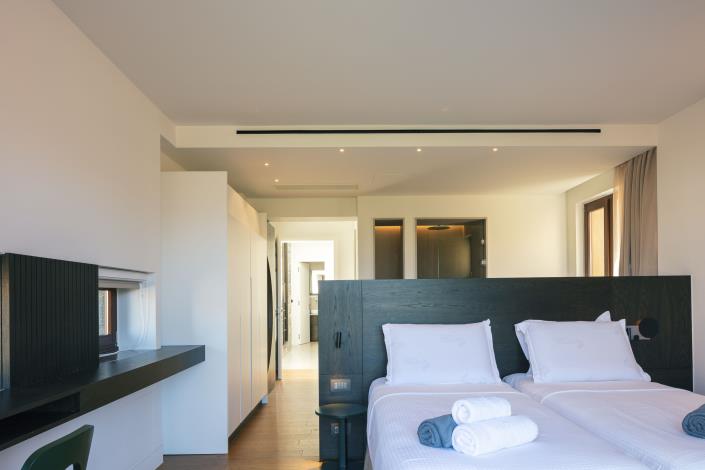 Image No.25-5 Bed Villa for sale