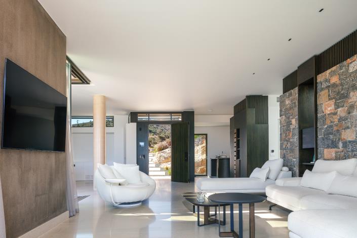 Image No.32-5 Bed Villa for sale