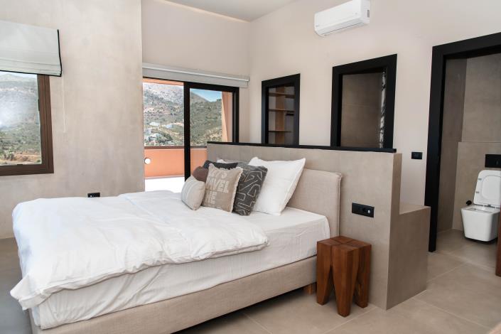 Image No.19-7 Bed Villa for sale