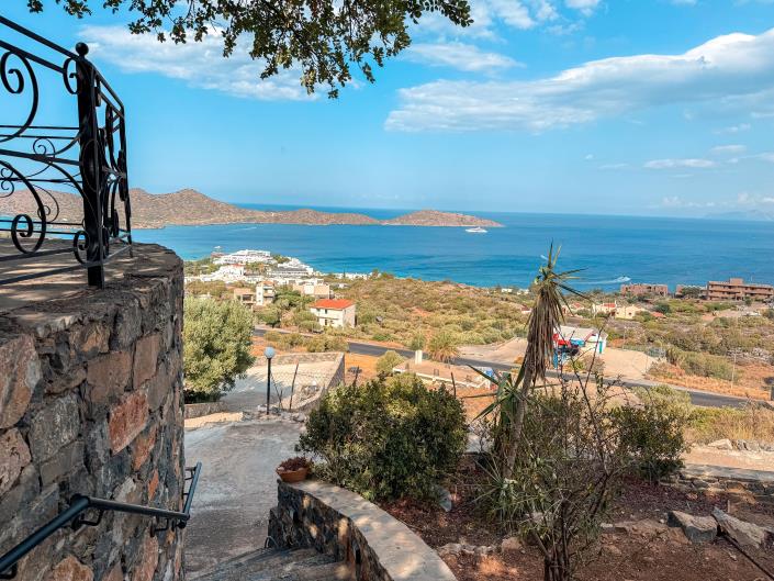 Image No.6-2 Bed House for sale