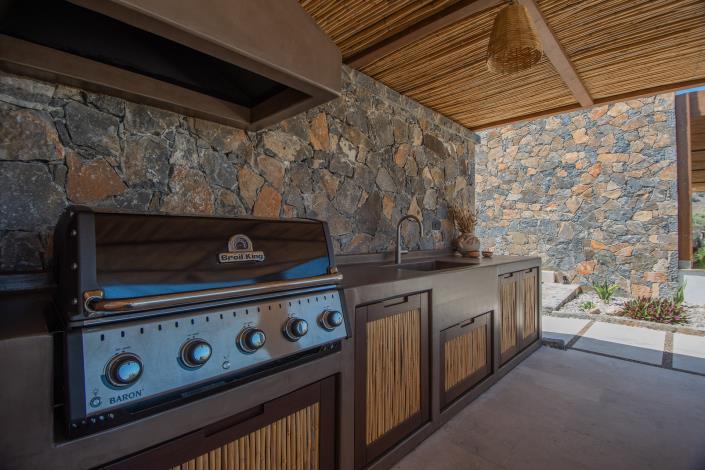 Image No.7-9 Bed Villa for sale