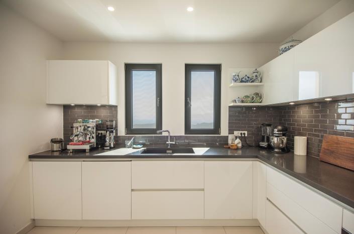 Image No.12-4 Bed Villa for sale