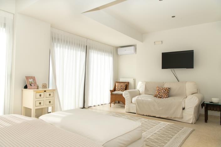 Image No.15-3 Bed Villa / Detached for sale