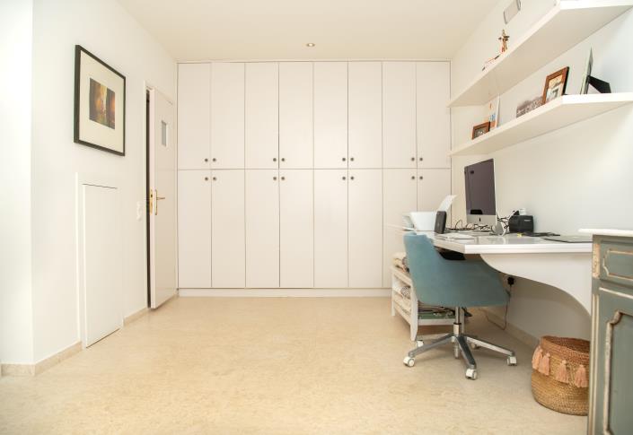 Image No.18-3 Bed Villa / Detached for sale