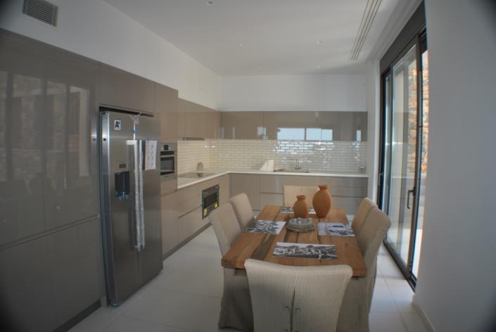 Image No.7-6 Bed Villa for sale