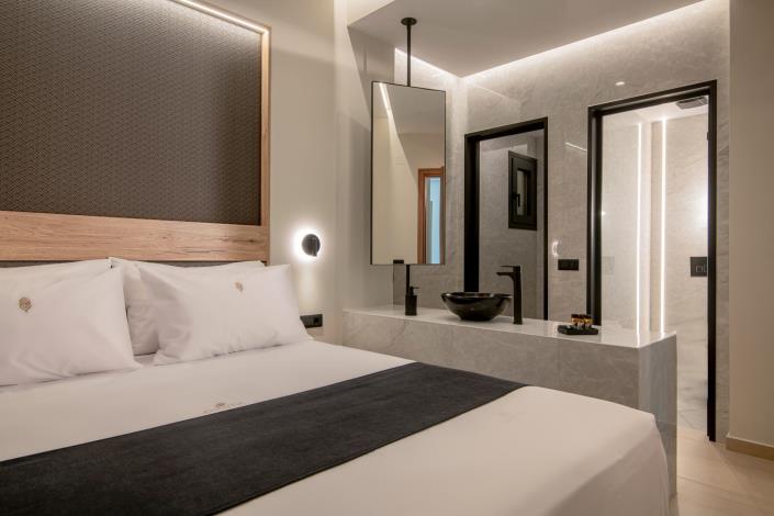 Image No.11-7 Bed Villa for sale