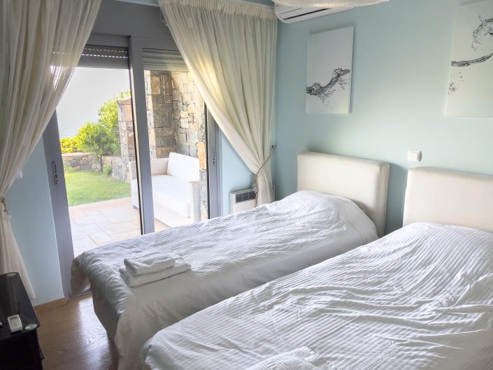 Image No.17-3 Bed Villa for sale