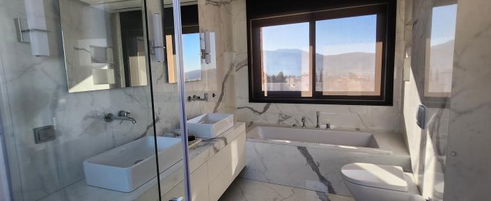 Image No.8-7 Bed Villa for sale