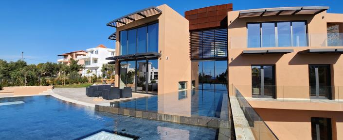 Image No.11-7 Bed Villa for sale