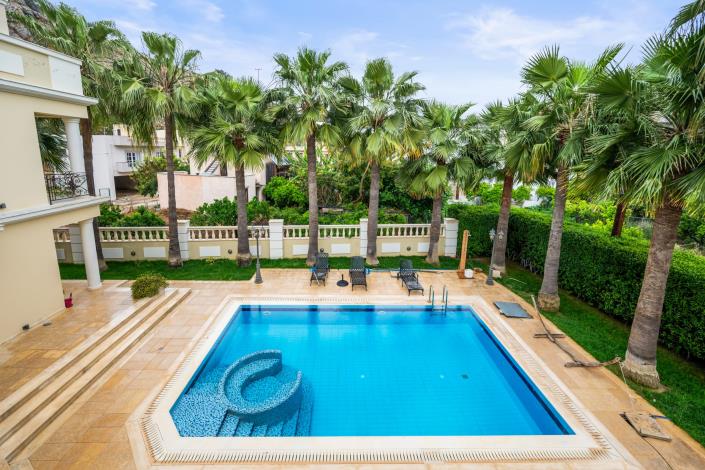 Image No.12-Villa for sale