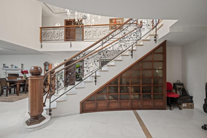 Image No.19-Villa for sale