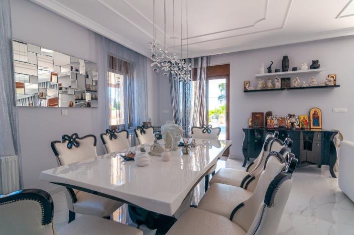 Image No.4-5 Bed Villa for sale