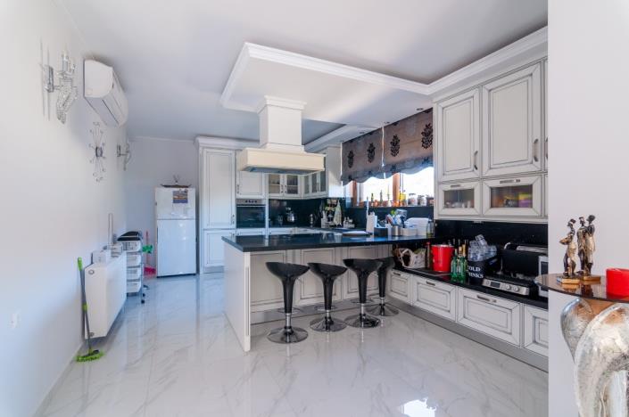 Image No.6-5 Bed Villa for sale