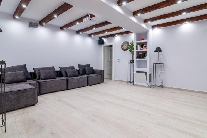 Image No.8-5 Bed Villa for sale