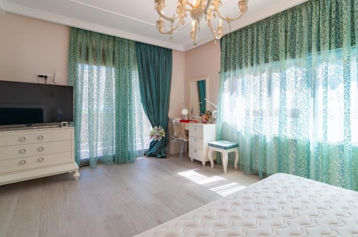 Image No.9-5 Bed Villa for sale