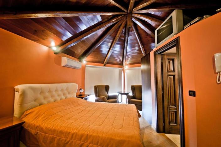 Image No.14-4 Bed Villa for sale