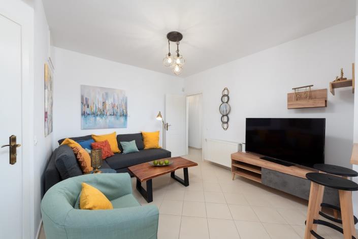 Image No.8-3 Bed House for sale