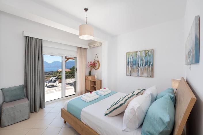 Image No.11-3 Bed House for sale