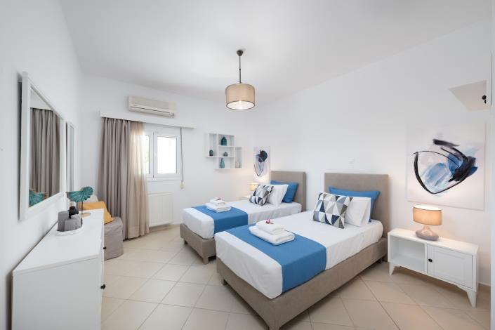 Image No.13-3 Bed House for sale