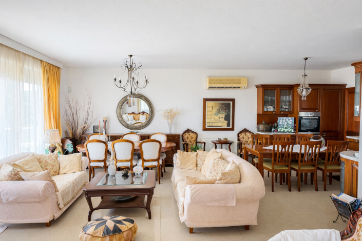 Image No.16-3 Bed House for sale