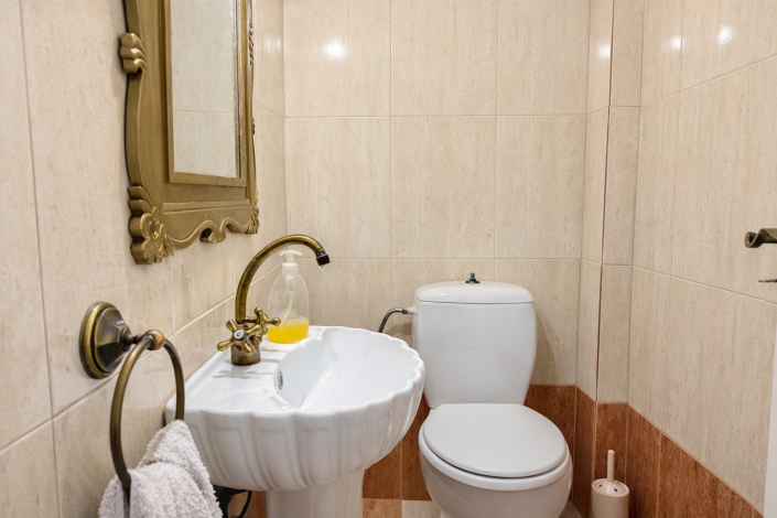 Image No.20-3 Bed House for sale