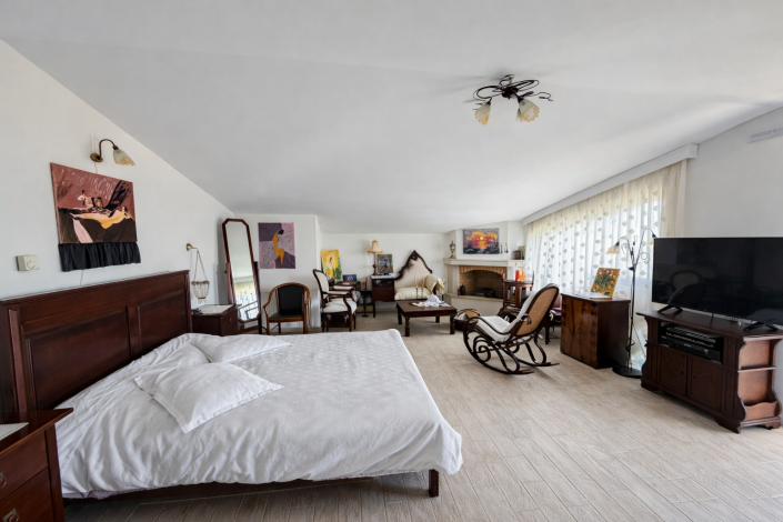 Image No.25-3 Bed House for sale