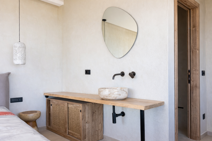 Image No.14-2 Bed Villa for sale