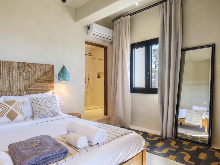 Image No.18-4 Bed Villa for sale