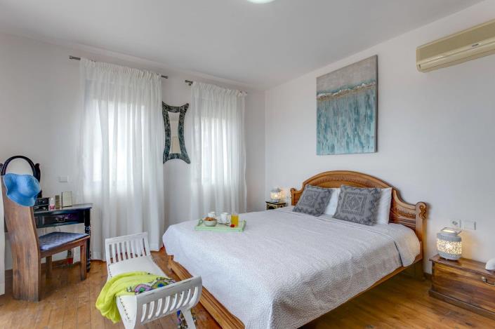 Image No.10-3 Bed Villa for sale
