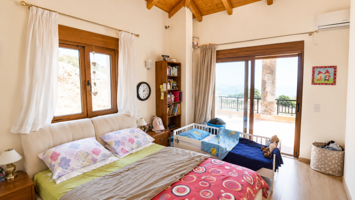 Image No.8-3 Bed House for sale