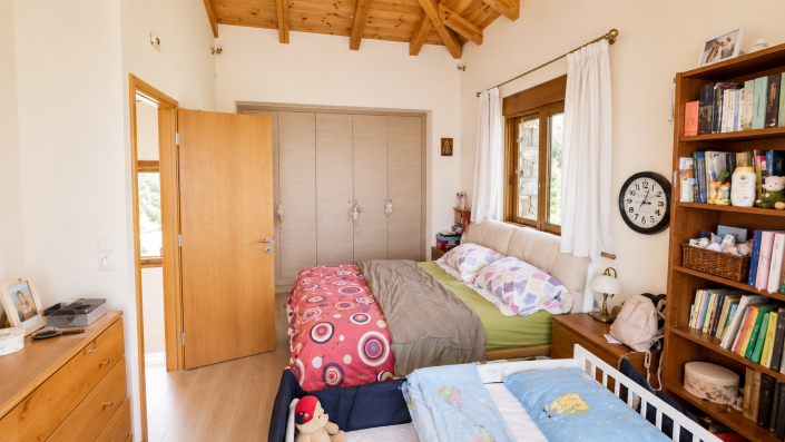 Image No.7-3 Bed House for sale