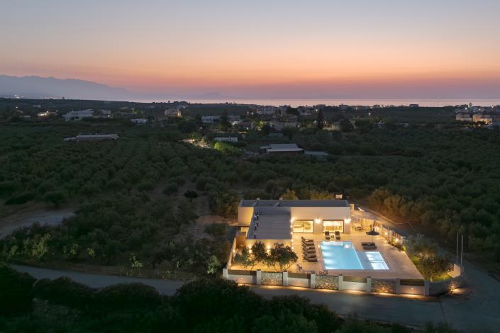 Image No.26-5 Bed Villa for sale