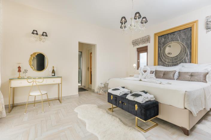 Image No.14-6 Bed Villa for sale