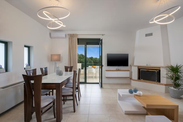 Image No.9-3 Bed Villa for sale