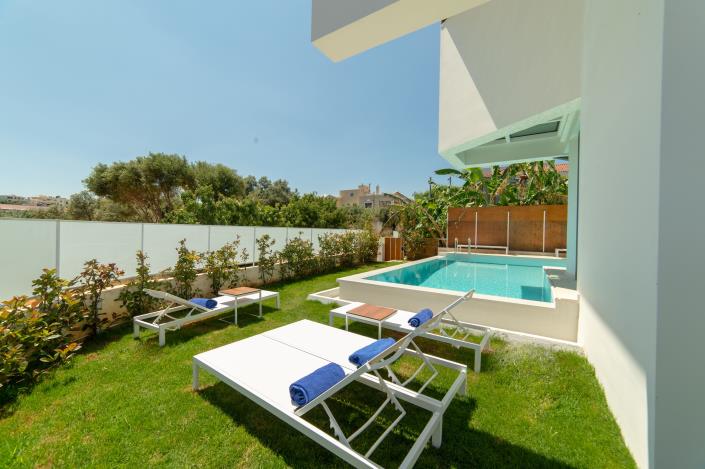 Image No.20-7 Bed Villa for sale