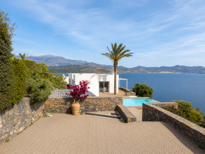 Image No.2-3 Bed Villa for sale