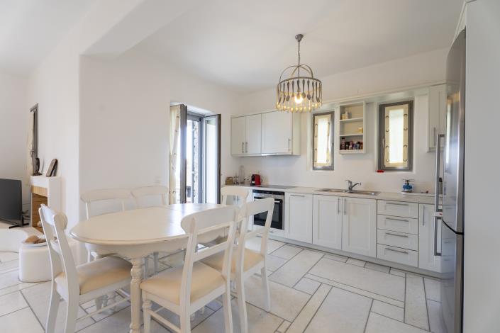 Image No.9-7 Bed Villa for sale