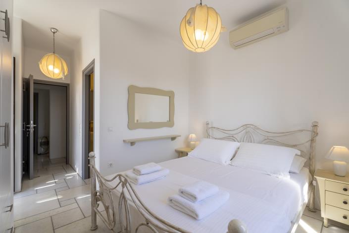 Image No.17-7 Bed Villa for sale