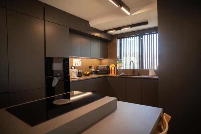 Image No.3-3 Bed Maisonette for sale
