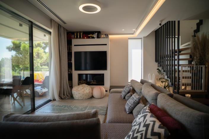 Image No.6-3 Bed Maisonette for sale
