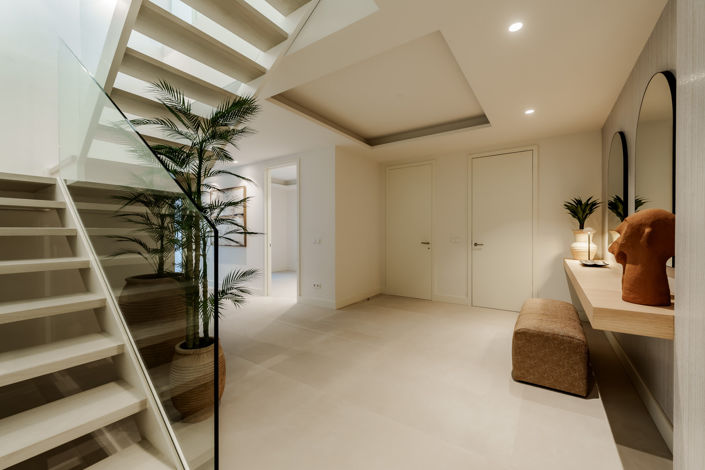 Image No.21-4 Bed Property for sale