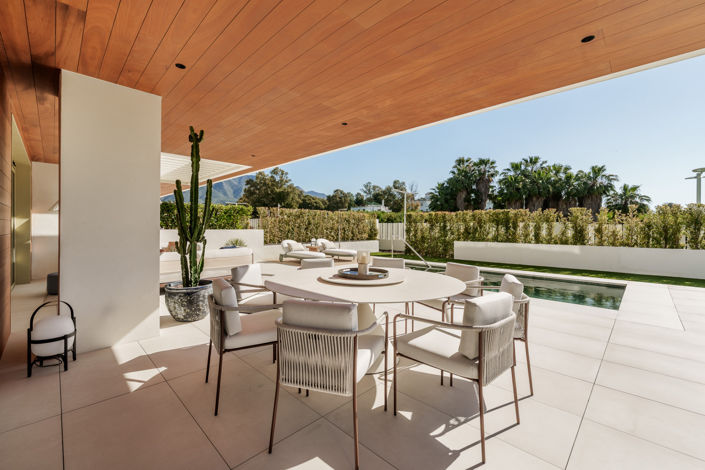 Image No.24-4 Bed Property for sale