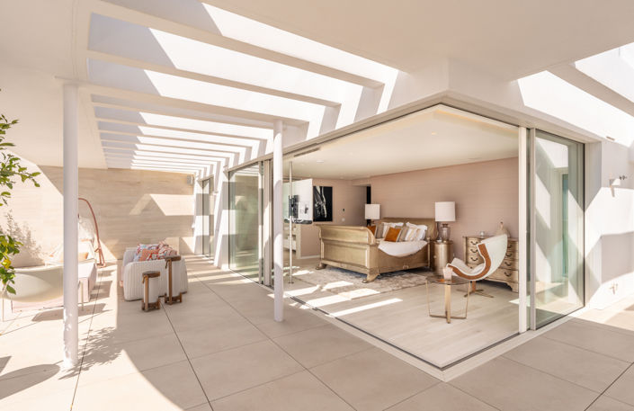 Image No.11-3 Bed Property for sale