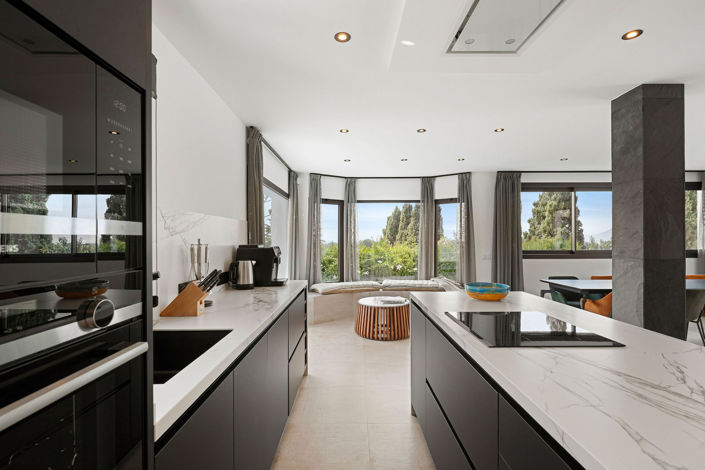 Image No.3-Villa de 4 chambres à vendre à Marbella